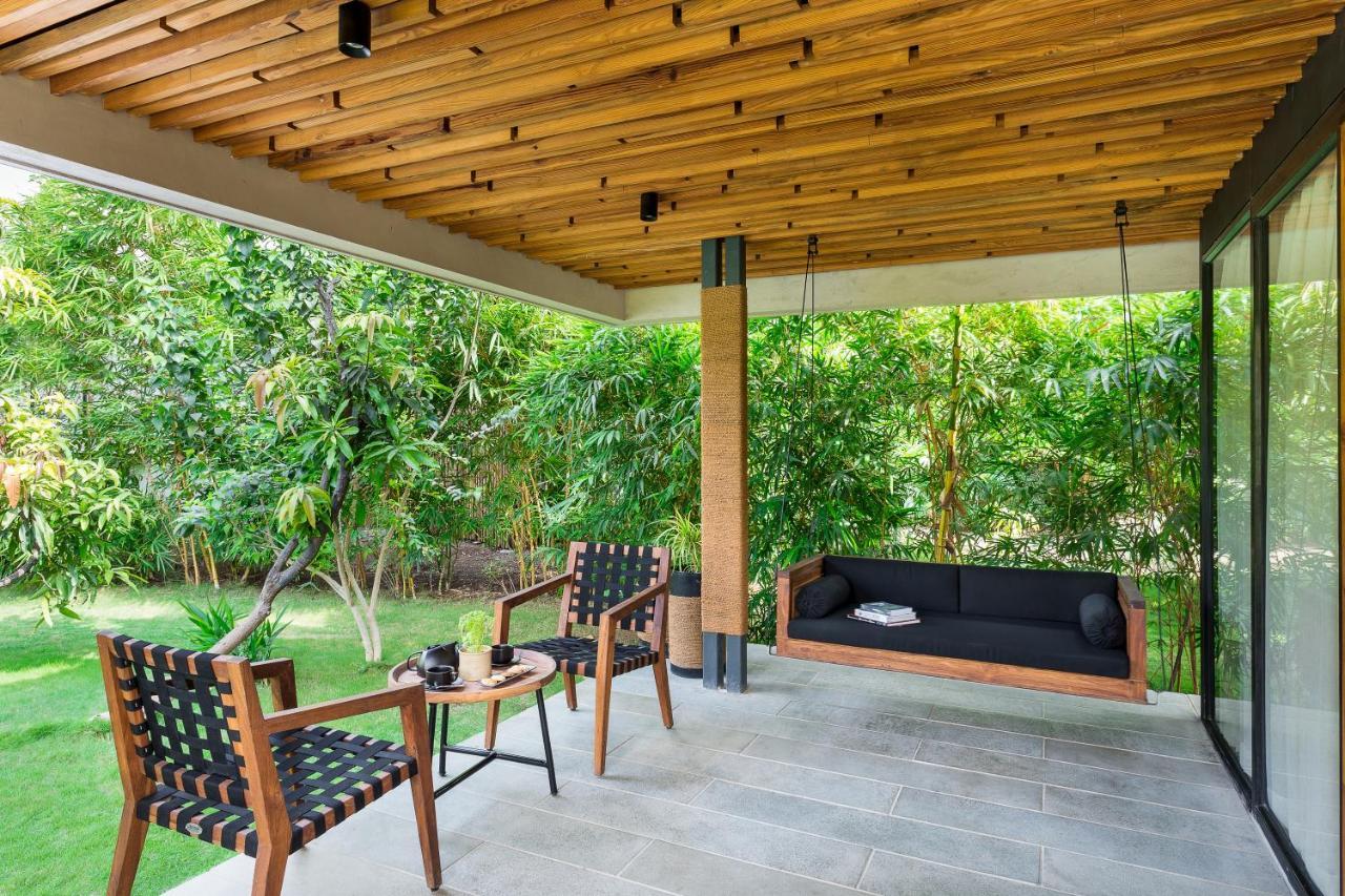 Woods At Sasan Hotel Sasan Gir Bagian luar foto